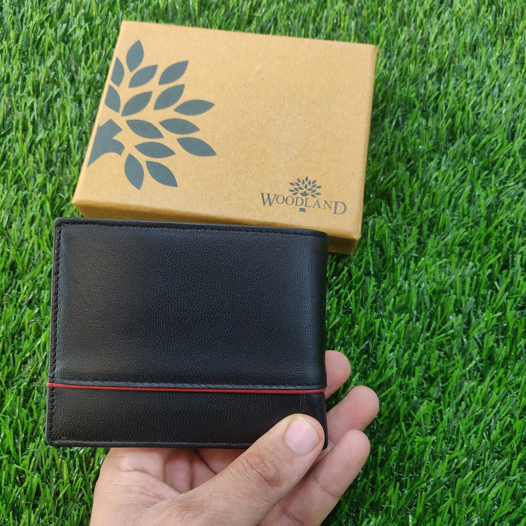 woodlands black lether bi-fold wallet for man