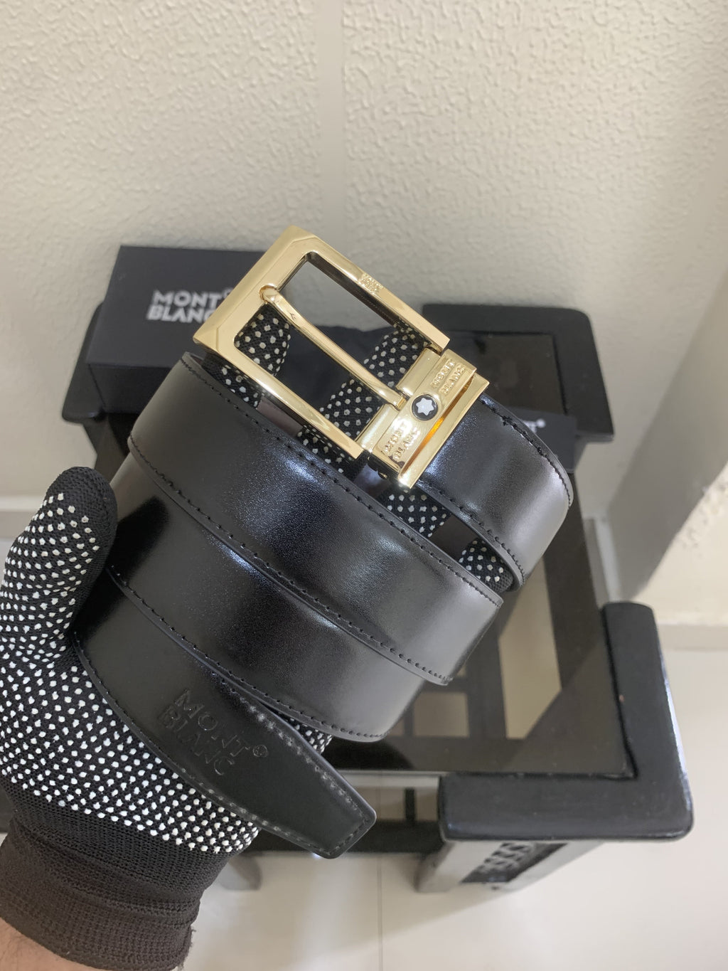 mont bllanc  golden  black premium quality belt